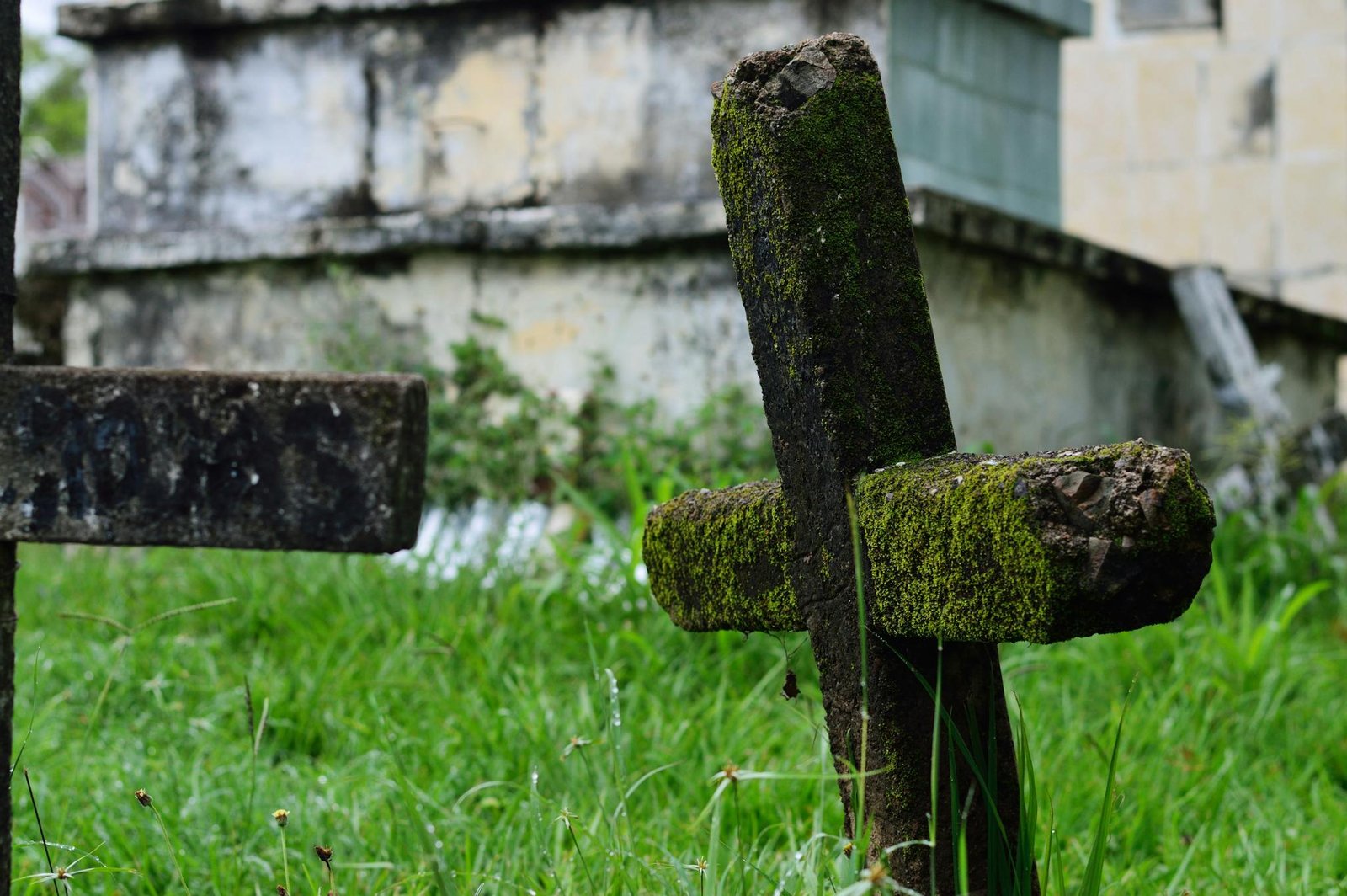 Tumba Normal How Deep Are Graves? | Standard Burial Depth Explained